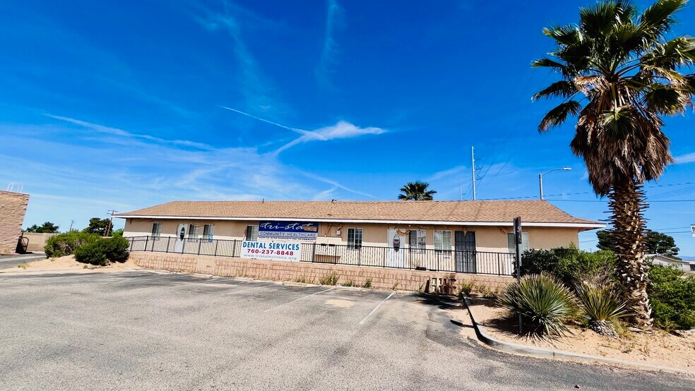 More Photos Of 11328 Bartlett Ave, Adelanto Office For Sale