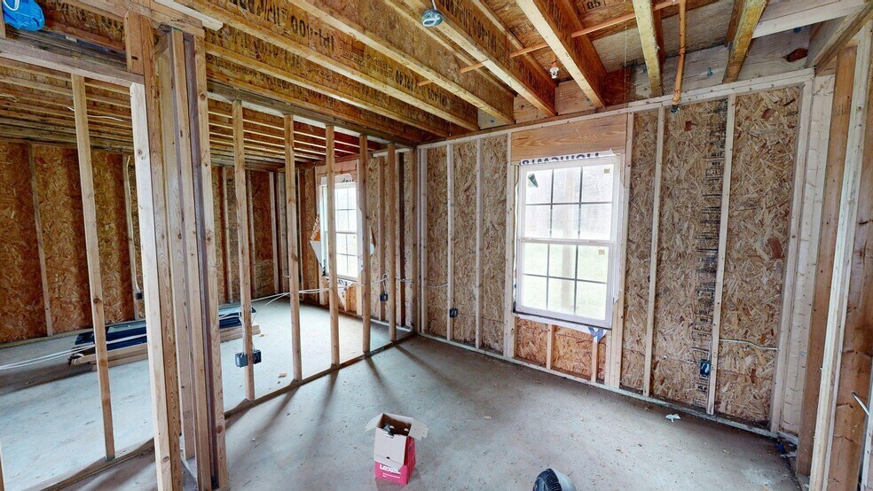 More Photos Of 57 Mill St, Cave Spring Multifamily For Sale