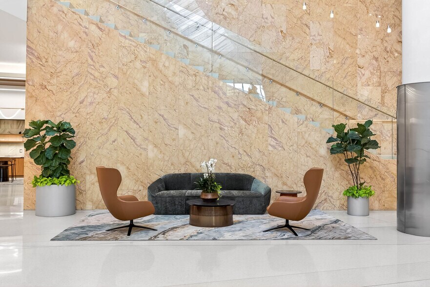 More Photos Of 5404 Wisconsin Ave, Chevy Chase Office For Lease