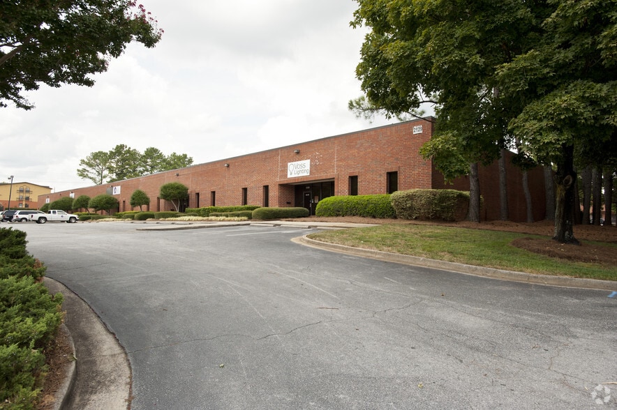 More Photos Of 2129 Northwest Pky, Marietta Distribution For Lease
