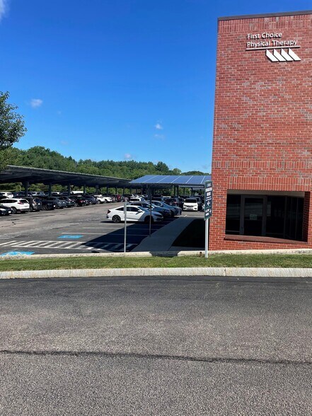 More Photos Of 28-32 Newton St, Southborough Medical For Lease