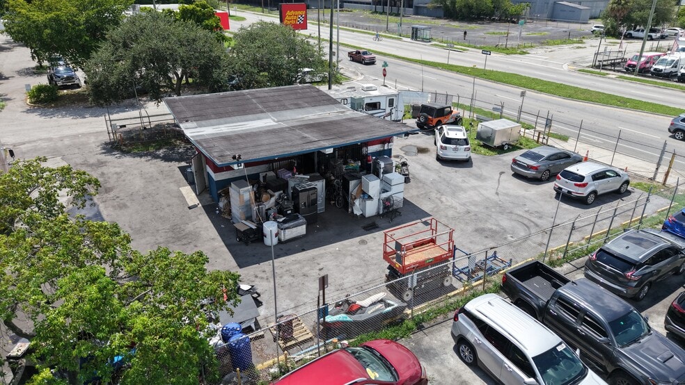 More Photos Of 9301 NW 27th Ave, Miami Auto Dealership For Sale