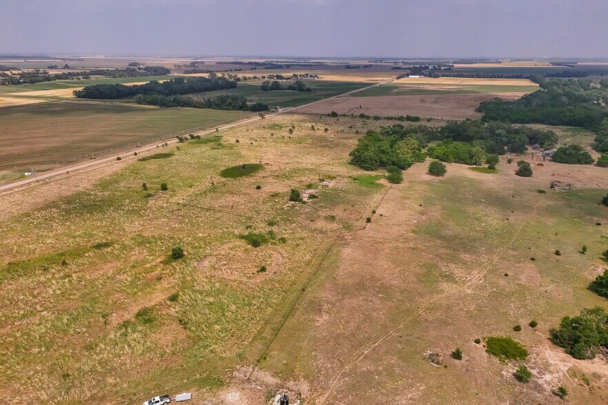 More Photos Of 9111 Long View Road, Burrton Land For Sale