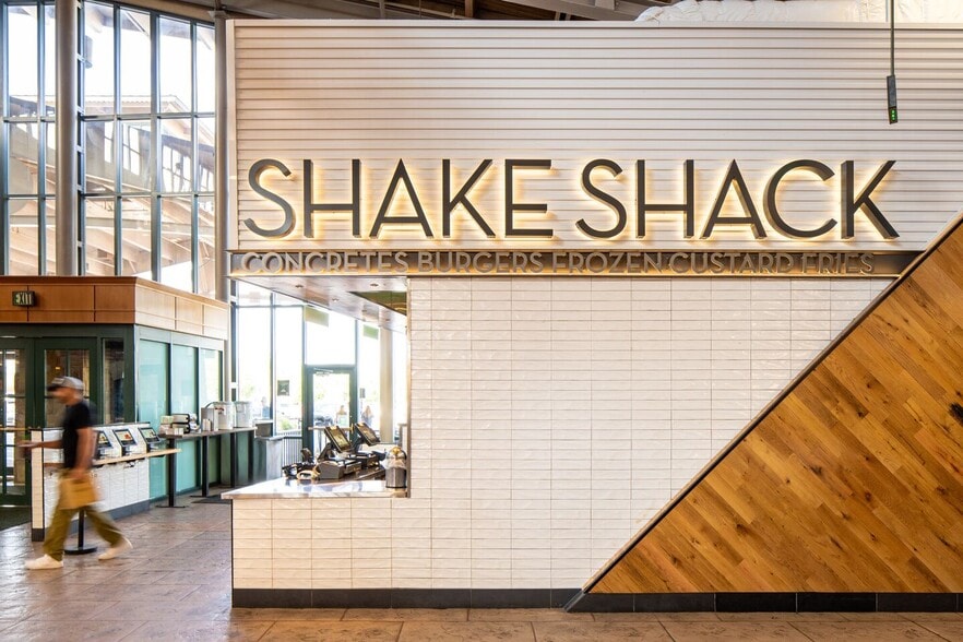 More Photos Of 8401-8515 Park Meadows Center Dr, Lone Tree Unknown For Lease