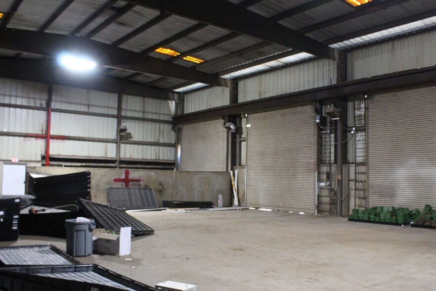 More Photos Of 507 48th St, Woodward Warehouse For Sale
