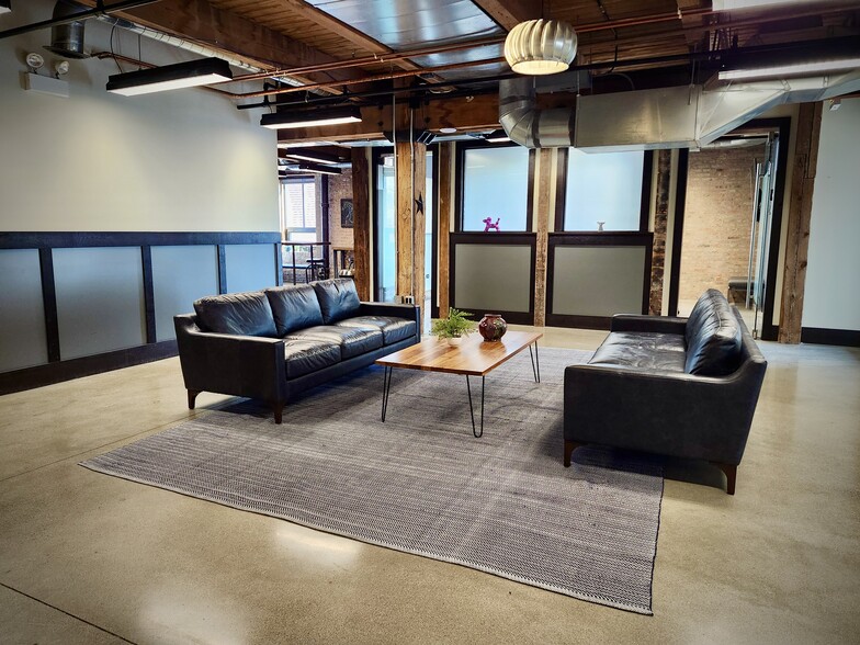 More Photos Of 917 W 18th St, Chicago Loft Creative Space For Lease