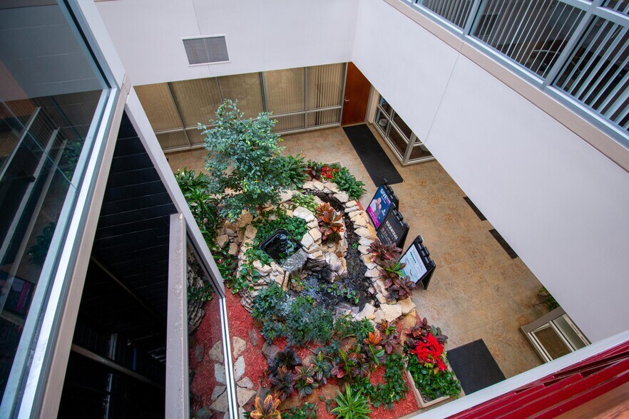 More Photos Of 3200 Main St NW, Coon Rapids Medical For Lease