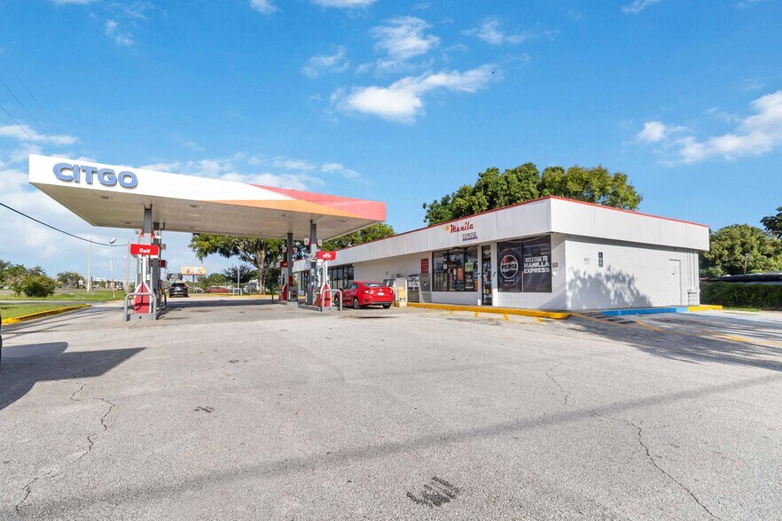 More Photos Of 8431-8433 E Colonial Dr, Orlando Service Station For Lease