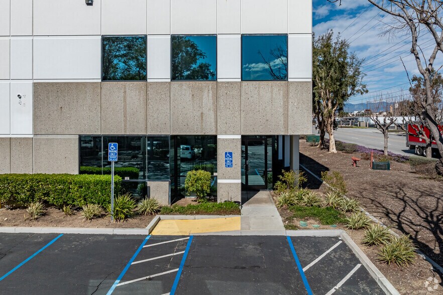 More Photos Of 10660 Mulberry Ave, Fontana Warehouse For Sale
