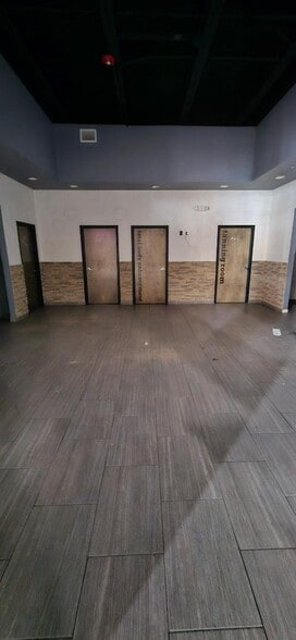 More Photos Of 5000 Montana Ave, El Paso Unknown For Lease