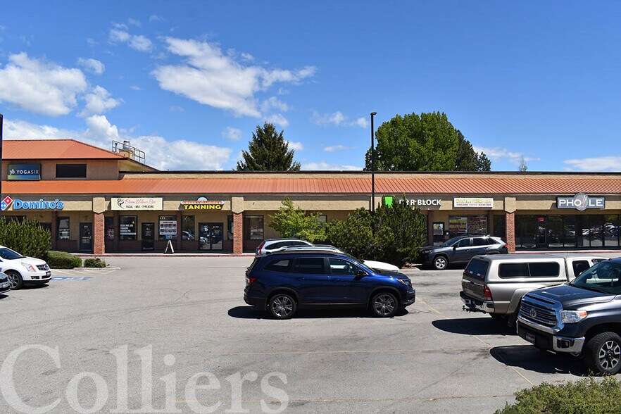 More Photos Of 2100-2174 S Broadway Ave, Boise Storefront For Lease