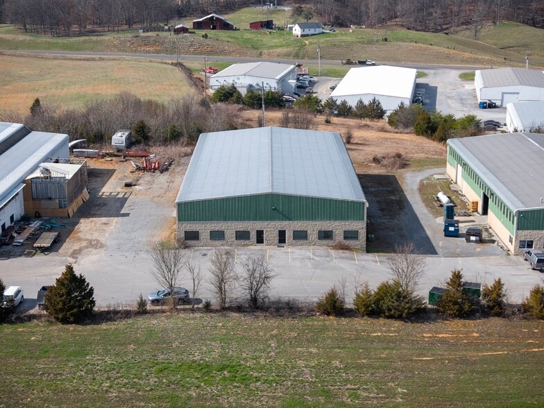 More Photos Of 3275 Newport Hwy, Sevierville Warehouse For Sale