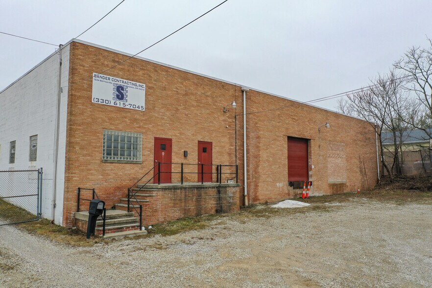 More Photos Of 1234 Brittain Rd, Akron Warehouse For Sale
