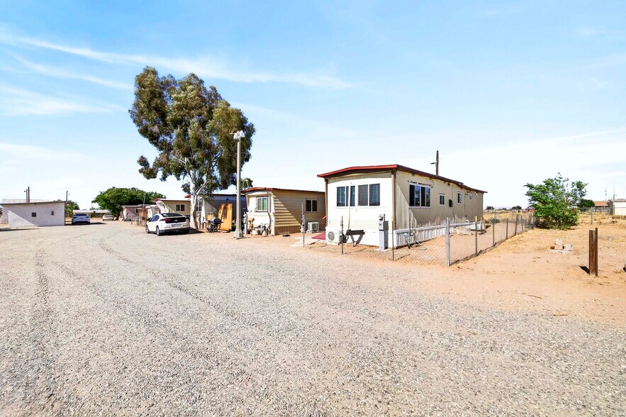 More Photos Of 11398 B Bartlett Ave, Adelanto Manufactured Housing Mobile Home Park For Sale