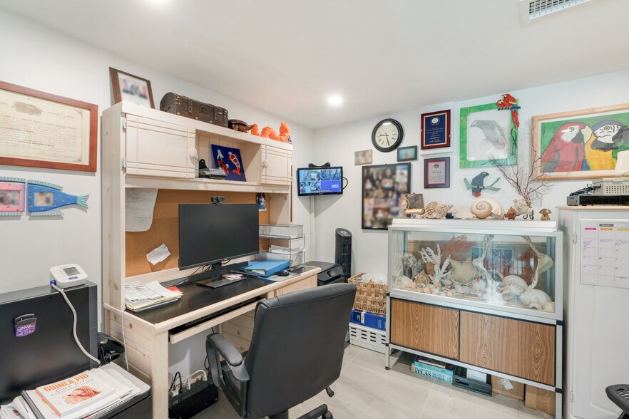 More Photos Of 100636 Overseas Hwy, Key Largo Storefront Retail Residential For Sale