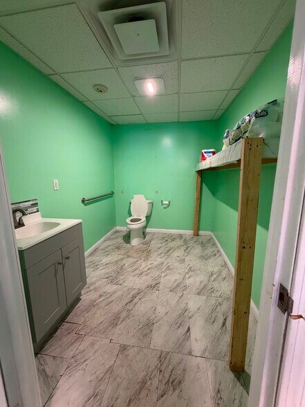 More Photos Of 40-82 N Main St, Pascoag Unknown For Lease