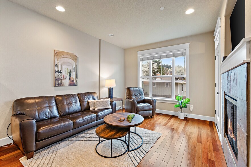 More Photos Of 9414 SE Causey Ave, Happy Valley Apartments For Sale