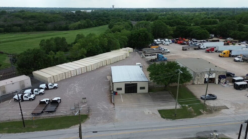 Primary Photo Of 5001 Dexham Rd, Rowlett Showroom For Lease