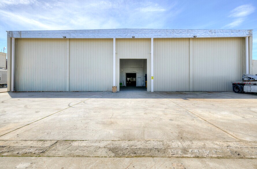 More Photos Of 39400 Clarkson Dr, Kingsburg Warehouse For Sale