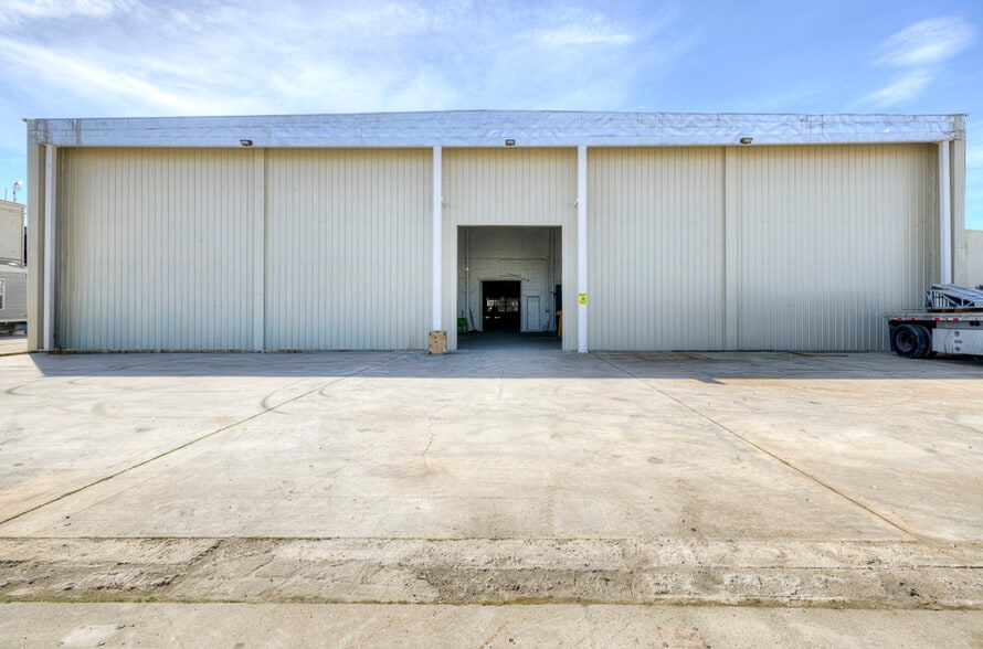 More Photos Of 39400 Clarkson Dr, Kingsburg Warehouse For Sale