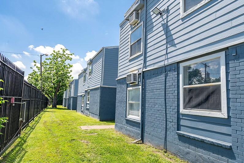 More Photos Of 3410 Fordham Rd, Dallas Apartments For Sale