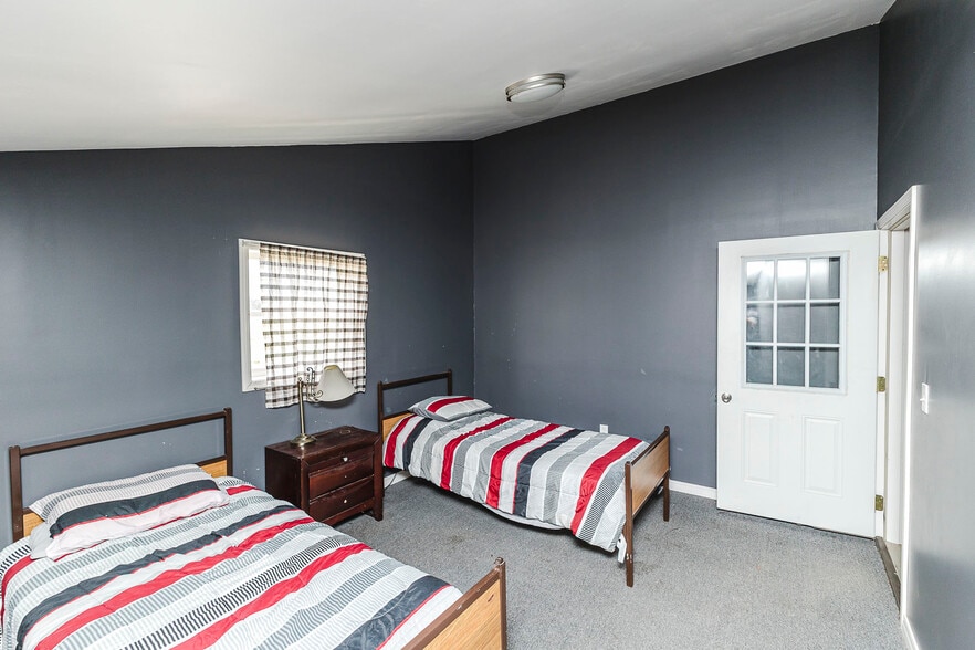 More Photos Of 1663 Georgia Rd, Humboldt Specialty For Sale