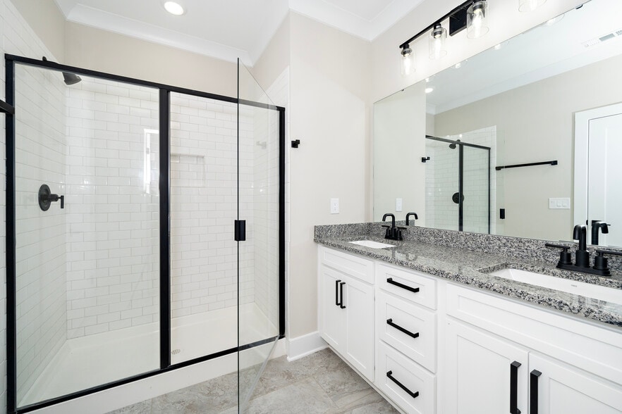 More Photos Of 6104-6120 Fox Rd, Raleigh Apartments For Sale