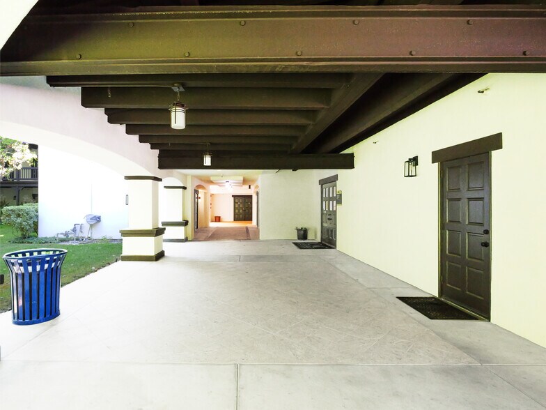 More Photos Of 25550 Hawthorne Blvd, Torrance Medical For Sale