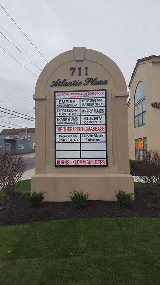 More Photos Of 711 N Main St, Pleasantville General Retail For Lease