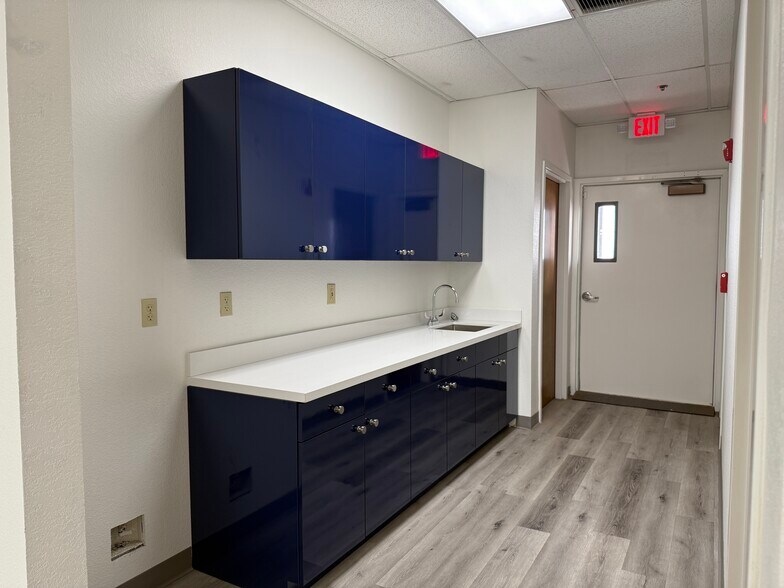 More Photos Of 1300 S Litchfield Rd, Goodyear Unknown For Lease