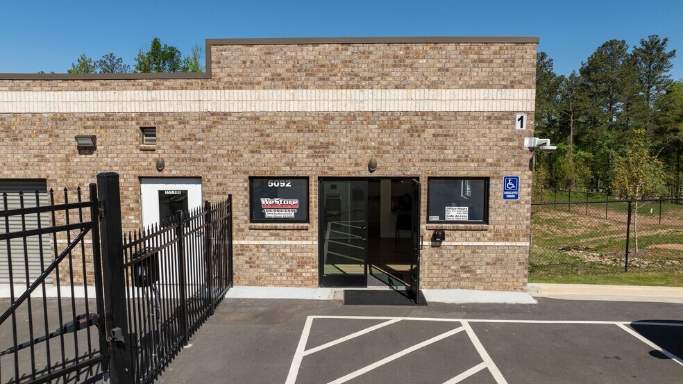 More Photos Of 5092 Hog Mountain Rd, Flowery Branch Self Storage For Sale