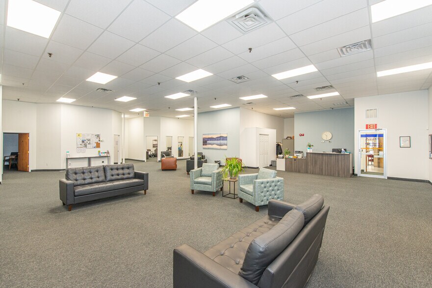 More Photos Of 83 Spring St, Newton Office For Sale