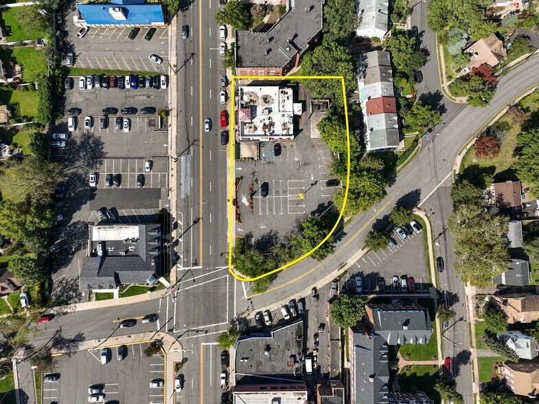 More Photos Of 585 Cedar Ln, Teaneck Fast Food For Lease