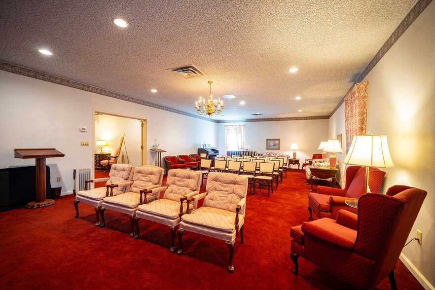 More Photos Of 2990 Bethel Rd, Columbus Funeral Home For Sale