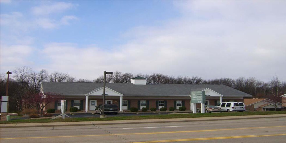 Primary Photo Of 1236 Jungermann Rd, Saint Peters Office For Lease