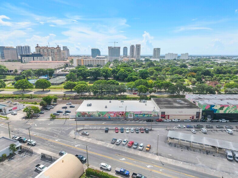 More Photos Of 1016 Clare Ave, West Palm Beach Industrial For Lease