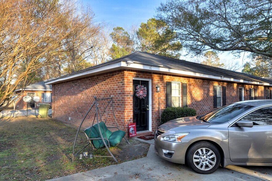 More Photos Of 2026 Gion St, Sumter Apartments For Sale