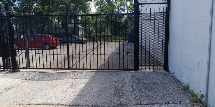 More Photos Of 6059 S Ashland Ave, Chicago Freestanding For Lease