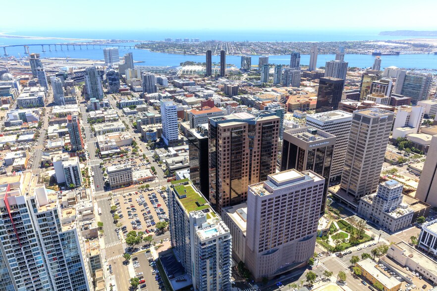 More Photos Of 750 B St, San Diego Office For Lease