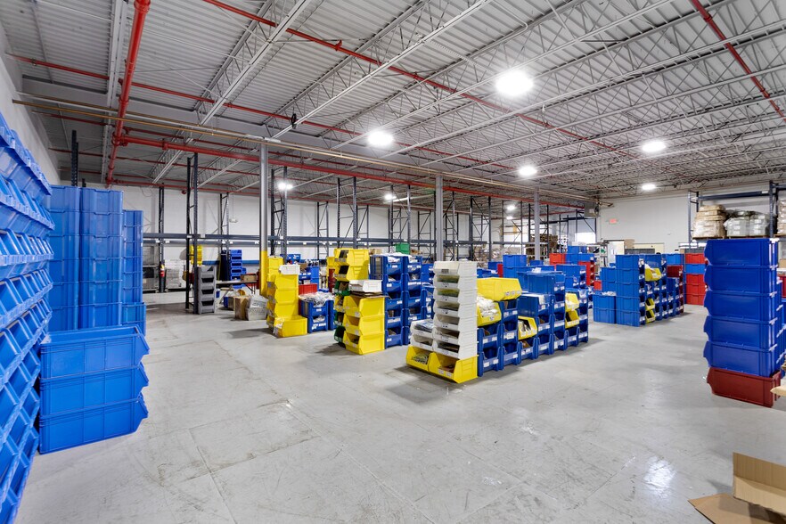 More Photos Of 1 Entin Rd, Clifton Manufacturing For Lease