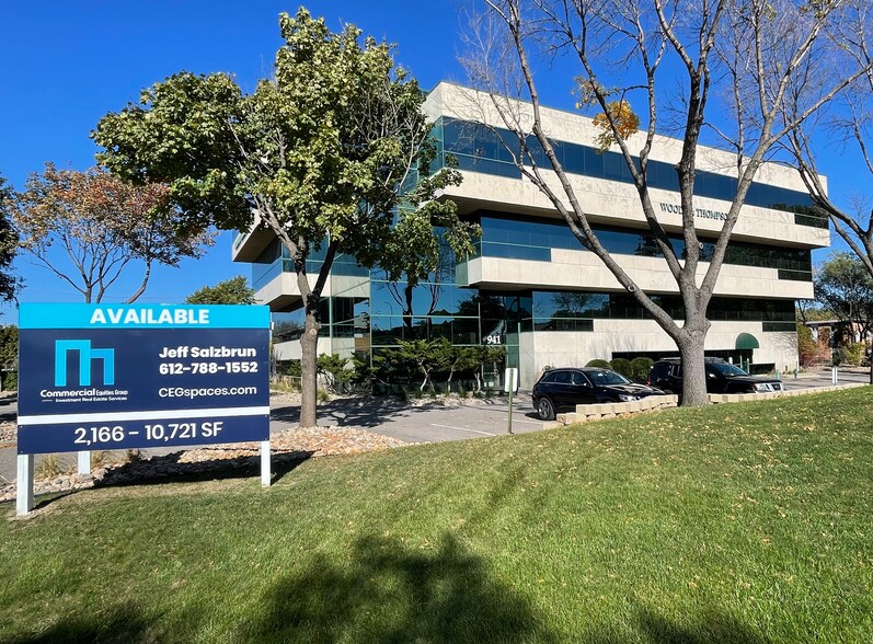 More Photos Of 941 Hillwind Rd NE, Minneapolis Medical For Lease