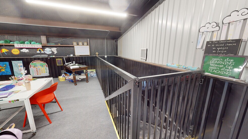 More Photos Of 1215 NW 1st Plz, Andrews Restaurant For Sale