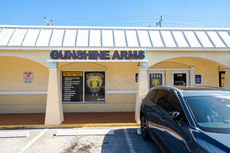 More Photos Of 2236-2266 N Dixie Hwy, Boca Raton Unknown For Lease