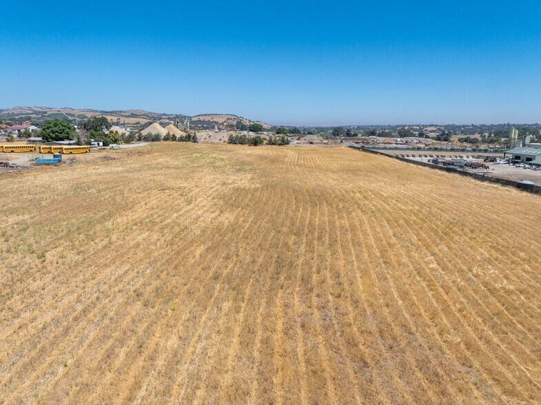 More Photos Of Volpi Ysabel Rd, Paso Robles Land For Sale