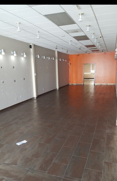 More Photos Of 11968B Wilshire Blvd, West Los Angeles General Retail For Lease