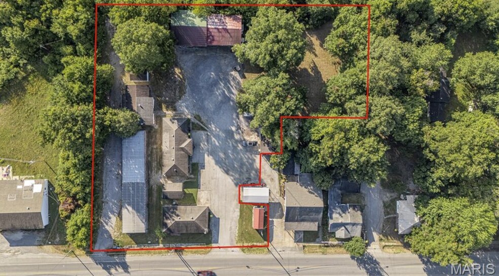 More Photos Of 510 N Walnut St, Steele General Retail For Sale