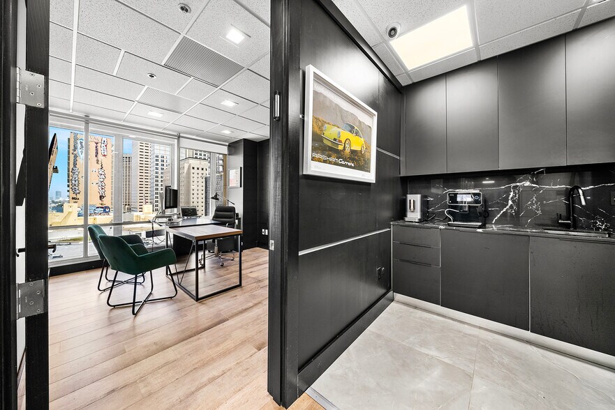 More Photos Of 150 SE 2nd Ave, Miami Coworking Space