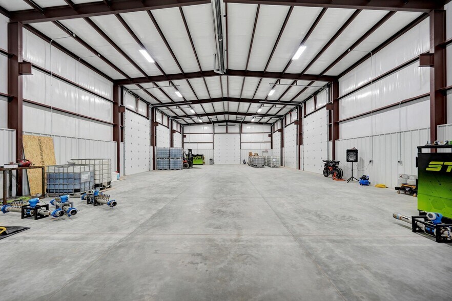 More Photos Of 2200 E County 130 rd, Midland Industrial For Lease