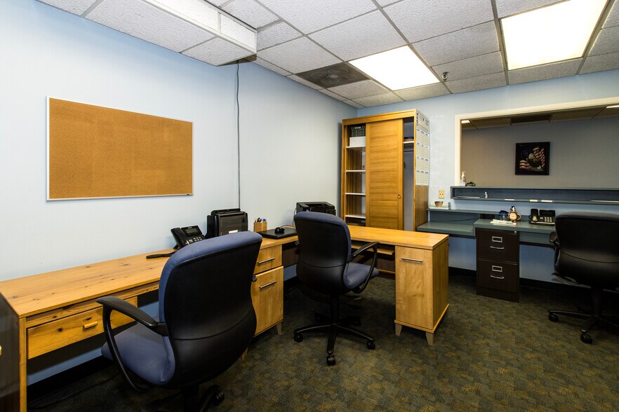 More Photos Of 812 N Wood Ave, Linden Office For Sale