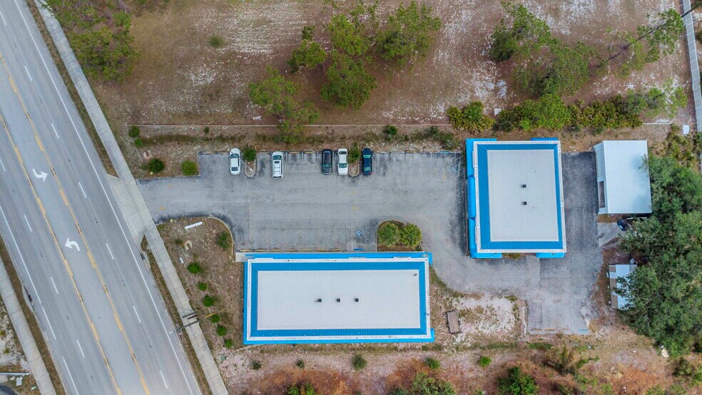 More Photos Of 655 N Indiana Ave, Englewood Medical For Sale